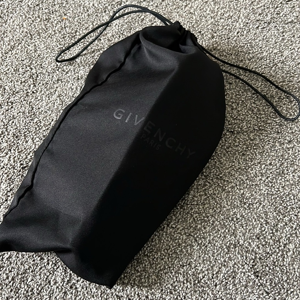 Givenchy Black Slides - Picture 3 of 9